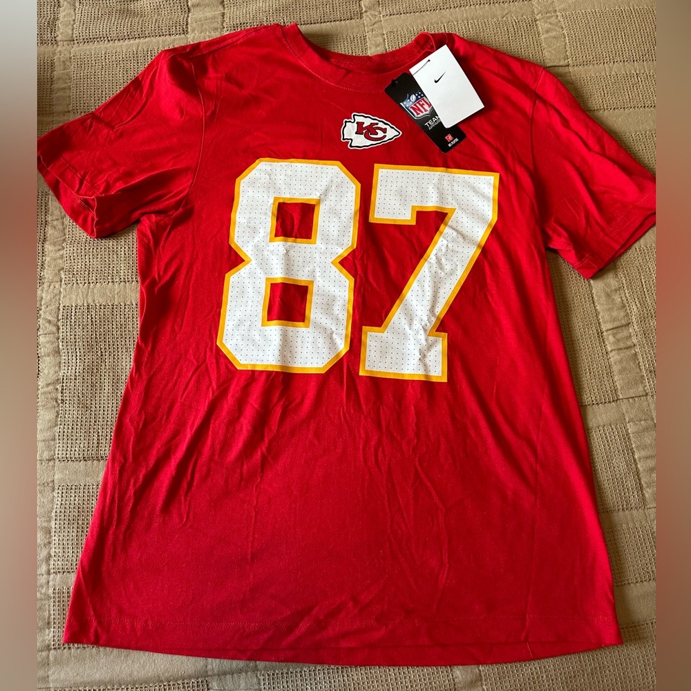 Nike Men’s Travis Kelce / Chiefs Tshirt